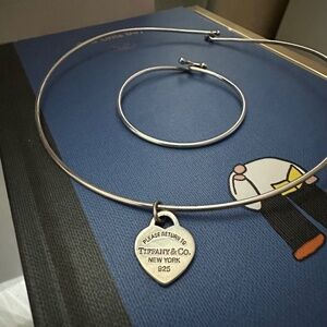 TIFFANY & CO. S925 WIRE HOOK BANGLE & CHOKER W/ PENDANT